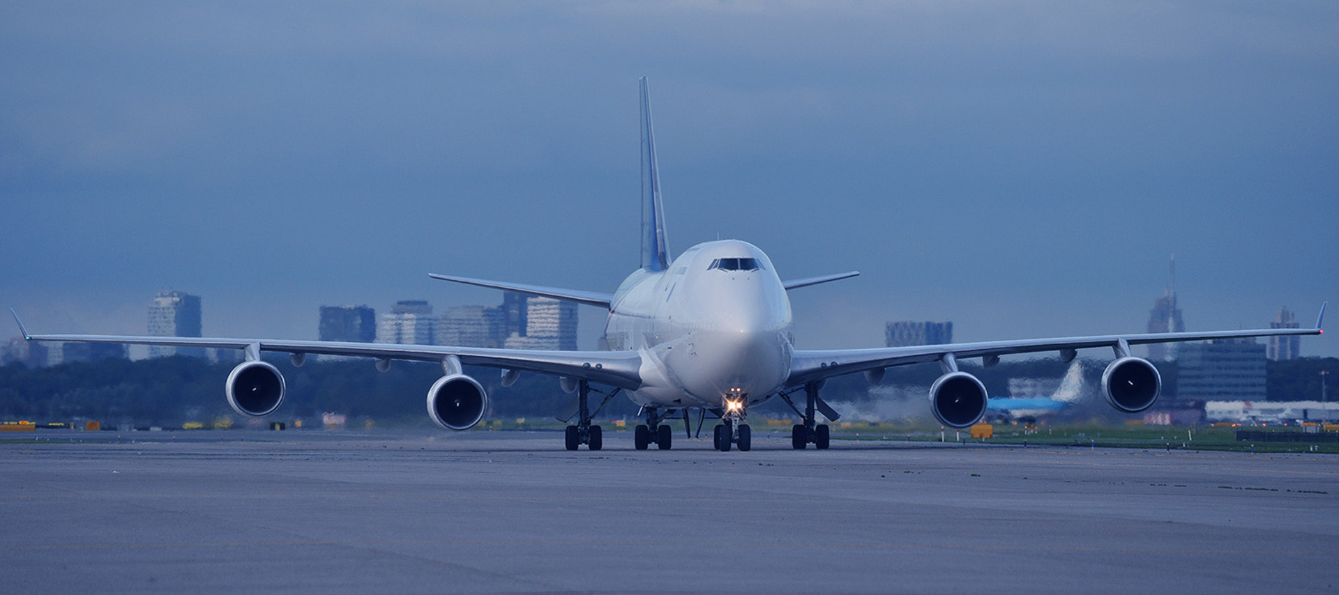 slider-image-1 slider-image-1